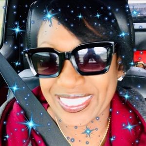 Meet your Posher, Karla